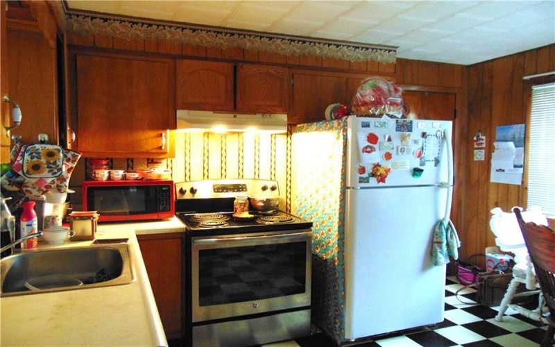 910 Lincoln Ave, Charleroi, 15022, 1 Bedroom Bedrooms, 6 Rooms Rooms,1 BathroomBathrooms,Residential,For Sale,Lincoln Ave,1741162
