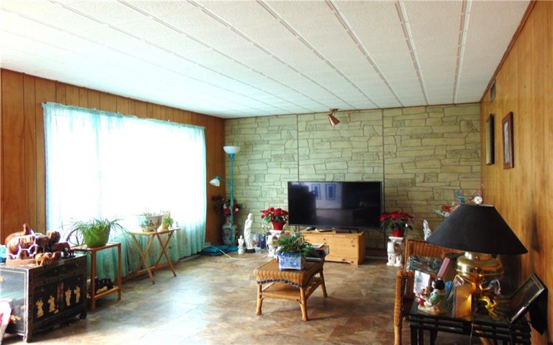910 Lincoln Ave, Charleroi, 15022, 1 Bedroom Bedrooms, 6 Rooms Rooms,1 BathroomBathrooms,Residential,For Sale,Lincoln Ave,1741162