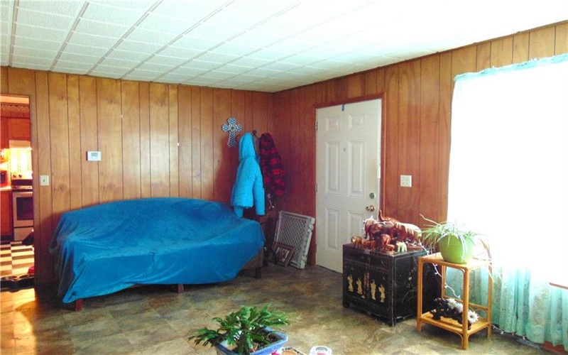 910 Lincoln Ave, Charleroi, 15022, 1 Bedroom Bedrooms, 6 Rooms Rooms,1 BathroomBathrooms,Residential,For Sale,Lincoln Ave,1741162