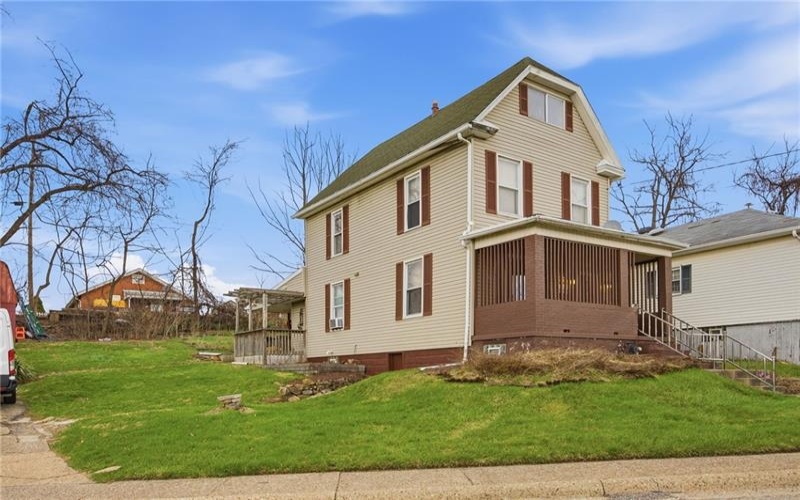 501 Camp Avenue, New Kensington, 15068, 2 Bedrooms Bedrooms, 6 Rooms Rooms,1.1 BathroomsBathrooms,Residential,For Sale,Camp Avenue,1743882
