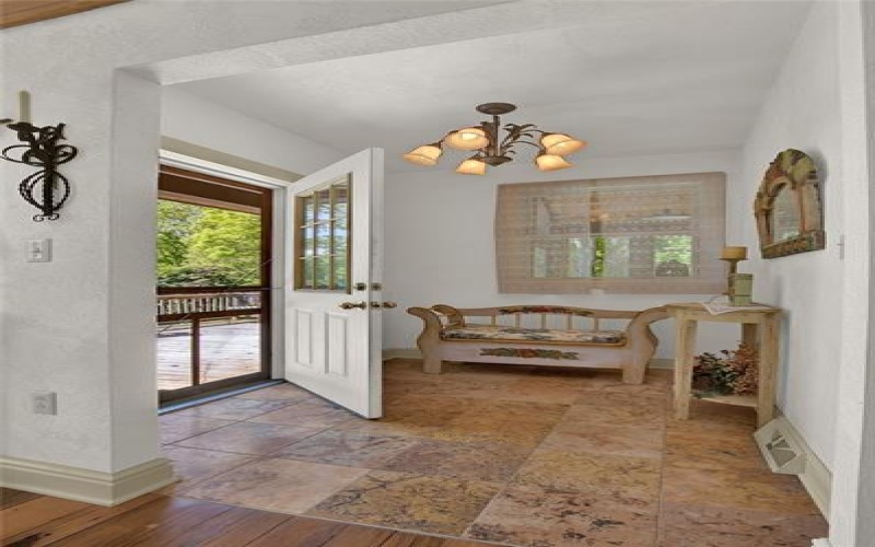 254 Light Ln, Ligonier, 15658, 2 Bedrooms Bedrooms, ,2.1 BathroomsBathrooms,Residential,For Sale,Light Ln,1738326