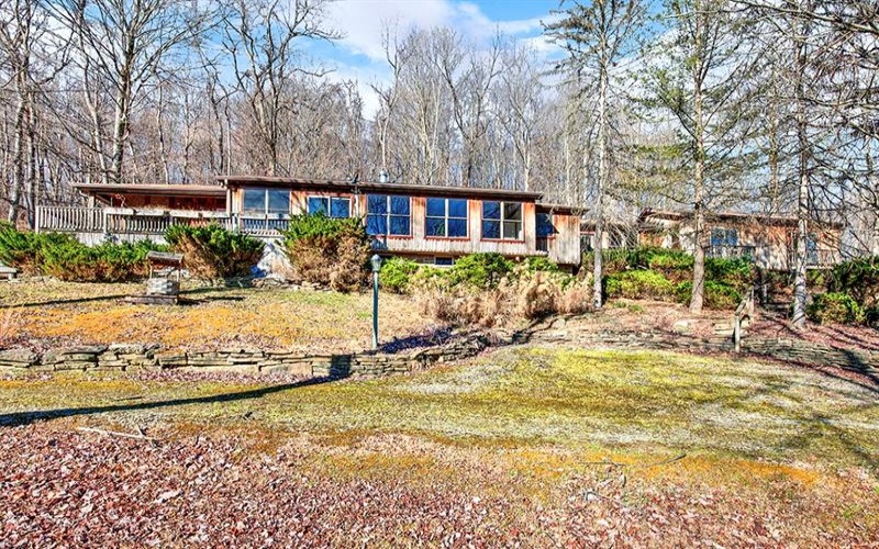 254 Light Ln, Ligonier, 15658, 2 Bedrooms Bedrooms, ,2.1 BathroomsBathrooms,Residential,For Sale,Light Ln,1738326