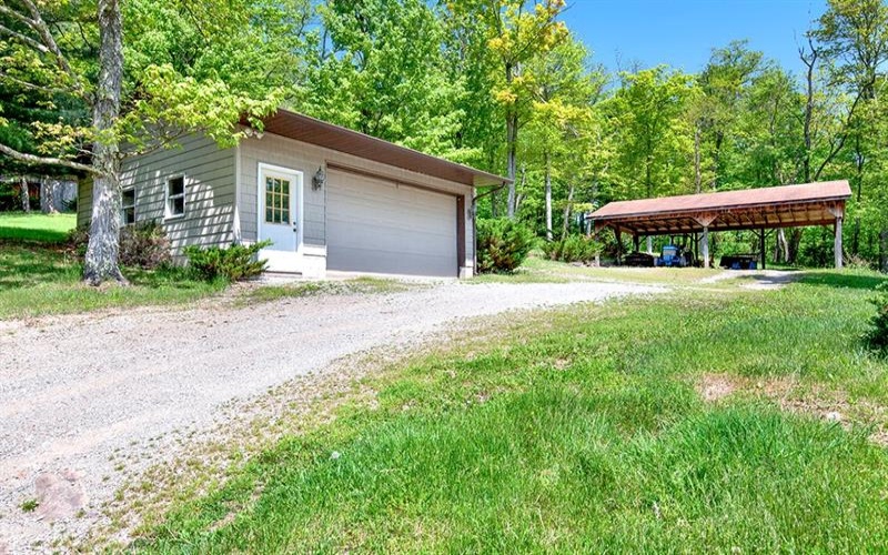 254 Light Ln, Ligonier, 15658, 2 Bedrooms Bedrooms, ,2.1 BathroomsBathrooms,Residential,For Sale,Light Ln,1738326