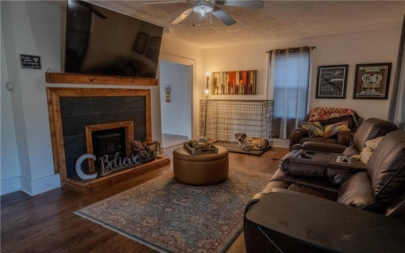 327 Eighty Eight Rd, Carmichaels, 15320, 3 Bedrooms Bedrooms, ,2.1 BathroomsBathrooms,Residential,For Sale,Eighty Eight Rd,1734882