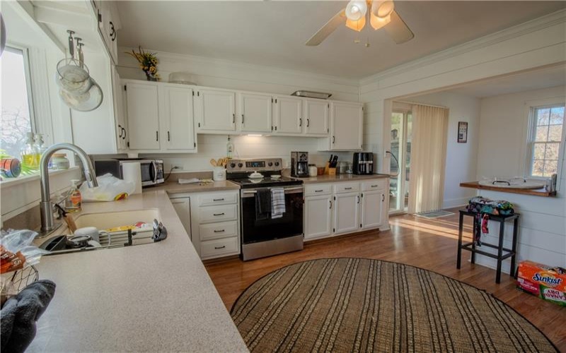 327 Eighty Eight Rd, Carmichaels, 15320, 3 Bedrooms Bedrooms, ,2.1 BathroomsBathrooms,Residential,For Sale,Eighty Eight Rd,1734882