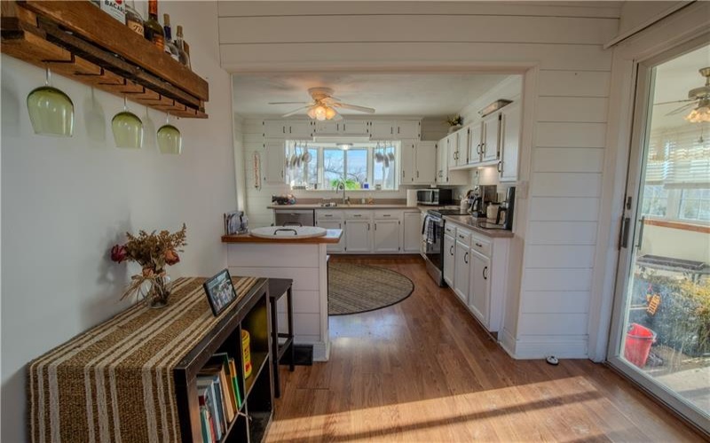 327 Eighty Eight Rd, Carmichaels, 15320, 3 Bedrooms Bedrooms, ,2.1 BathroomsBathrooms,Residential,For Sale,Eighty Eight Rd,1734882