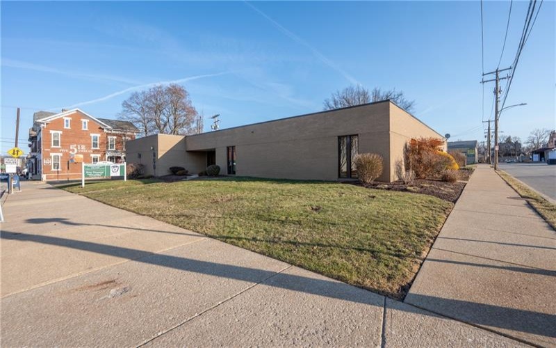 600 Ligonier St, Latrobe, 15650, ,Commercial-industrial-business,For Sale,Ligonier St,1743886