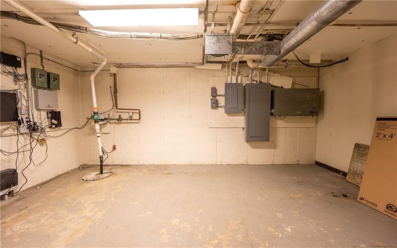 600 Ligonier St, Latrobe, 15650, ,Commercial-industrial-business,For Sale,Ligonier St,1743886