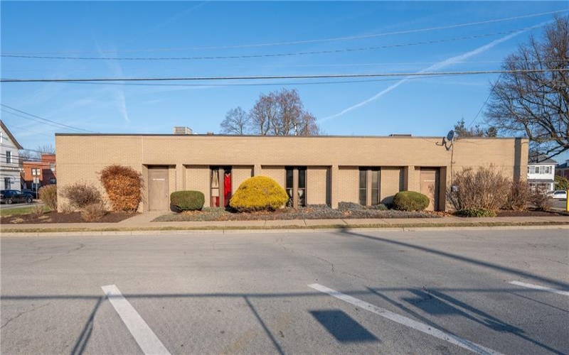 600 Ligonier St, Latrobe, 15650, ,Commercial-industrial-business,For Sale,Ligonier St,1743886