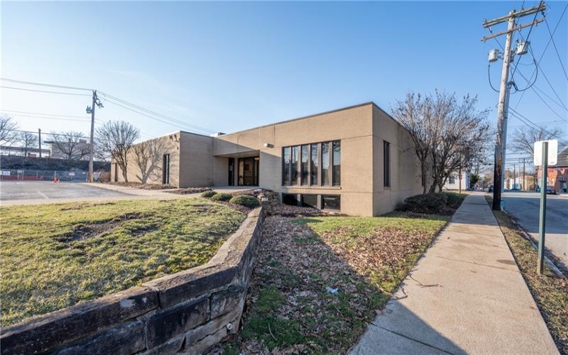 600 Ligonier St, Latrobe, 15650, ,Commercial-industrial-business,For Sale,Ligonier St,1743886