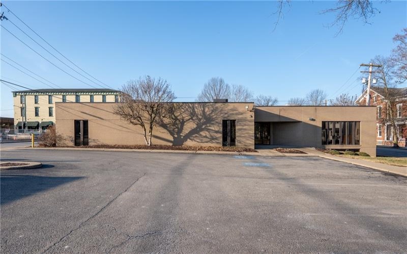 600 Ligonier St, Latrobe, 15650, ,Commercial-industrial-business,For Sale,Ligonier St,1743886