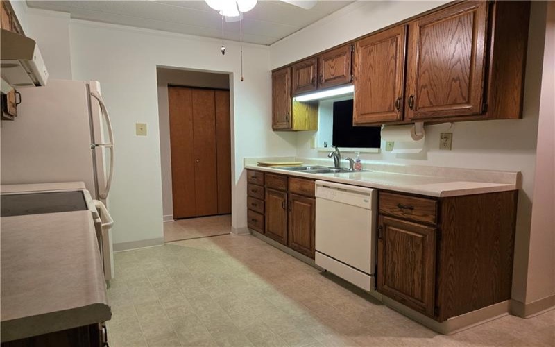 820 Beau St, Washington, 15301, 2 Bedrooms Bedrooms, 6 Rooms Rooms,2 BathroomsBathrooms,Residential,For Sale,Beau St,1729688
