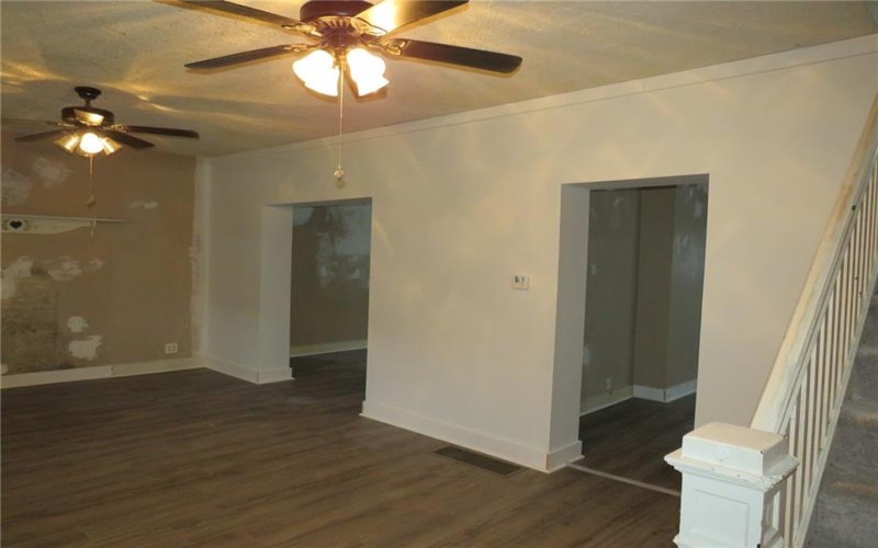 606 Crest Ave, Charleroi, 15022, 4 Bedrooms Bedrooms, 7 Rooms Rooms,1.1 BathroomsBathrooms,Residential,For Sale,Crest Ave,1734924
