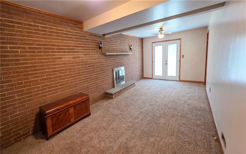 21 Stella Street, Burgettstown, 15021, 3 Bedrooms Bedrooms, 7 Rooms Rooms,2.1 BathroomsBathrooms,Residential,For Sale,Stella Street,1729730