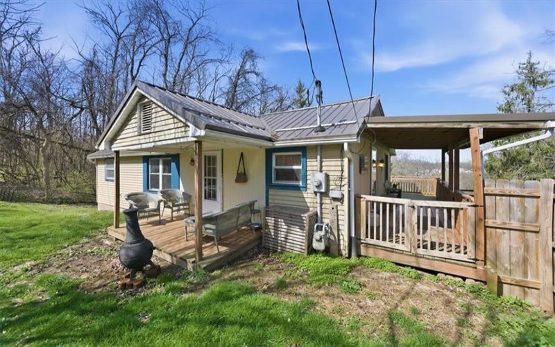 1135 Locust Ave, Washington, 15301, 2 Bedrooms Bedrooms, 5 Rooms Rooms,1.1 BathroomsBathrooms,Residential,For Sale,Locust Ave,1746471