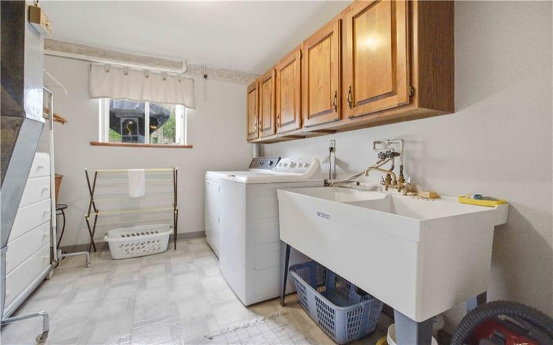 100 Hermitage Circle, Ligonier, 15658, 4 Bedrooms Bedrooms, ,2.1 BathroomsBathrooms,Residential,For Sale,Hermitage Circle,1743938