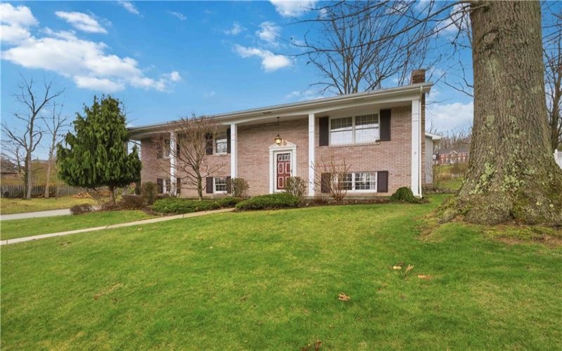 100 Hermitage Circle, Ligonier, 15658, 4 Bedrooms Bedrooms, ,2.1 BathroomsBathrooms,Residential,For Sale,Hermitage Circle,1743938