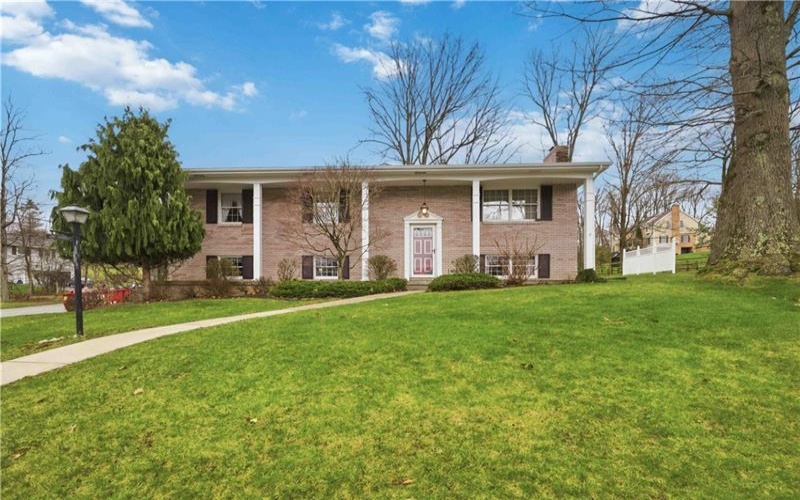 100 Hermitage Circle, Ligonier, 15658, 4 Bedrooms Bedrooms, ,2.1 BathroomsBathrooms,Residential,For Sale,Hermitage Circle,1743938
