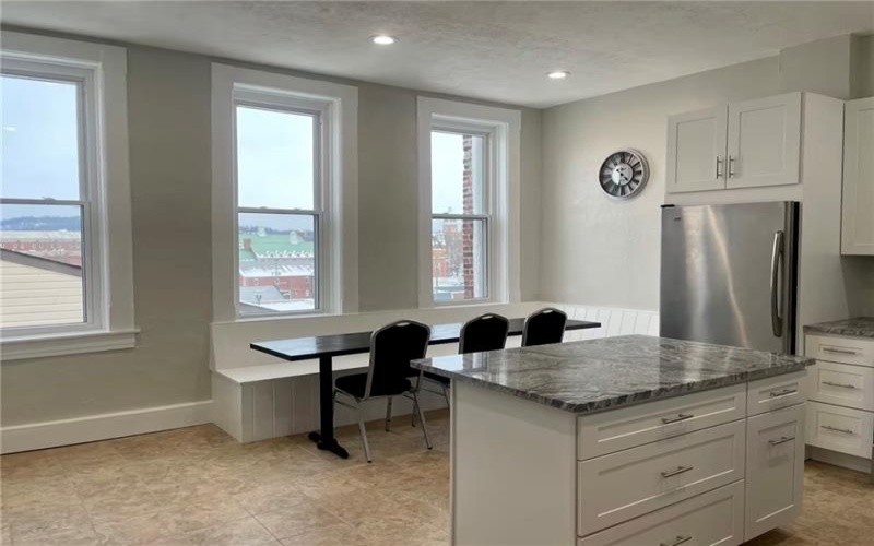 88 Main St, Washington, 15301, ,Commercial-industrial-business,For Sale,Main St,1734985