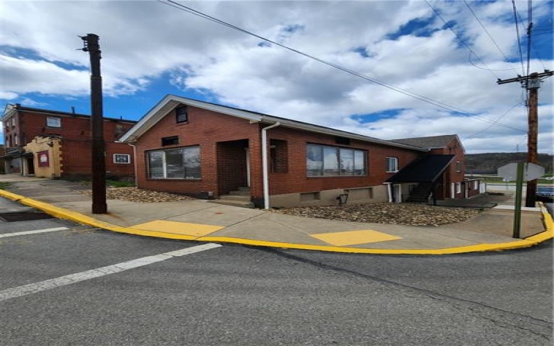 333 Brinton Ave, Trafford, 15085, ,Commercial-industrial-business,For Sale,Brinton Ave,1746504