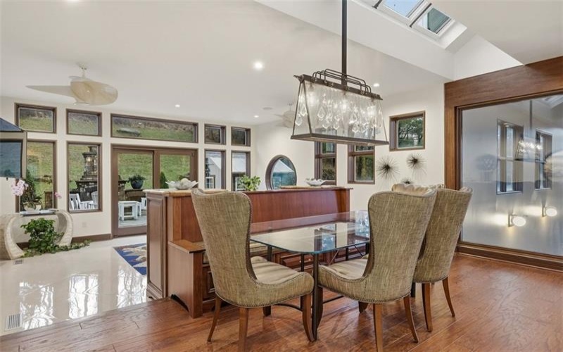 514 Justabout Road, Venetia, 15367, 6 Bedrooms Bedrooms, 14 Rooms Rooms,7.2 BathroomsBathrooms,Residential,For Sale,Justabout Road,1741287