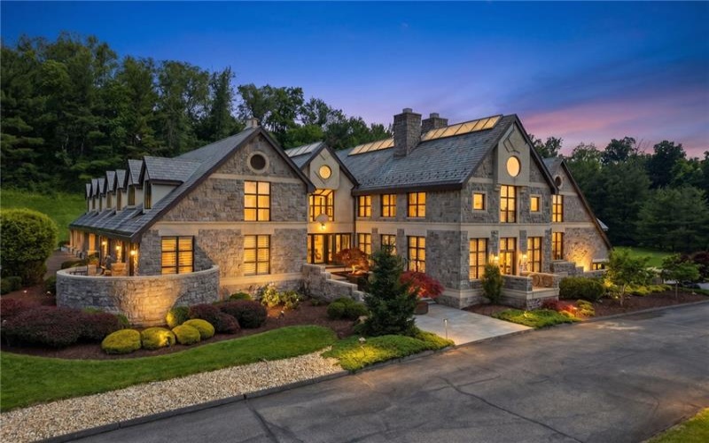 514 Justabout Road, Venetia, 15367, 6 Bedrooms Bedrooms, 14 Rooms Rooms,7.2 BathroomsBathrooms,Residential,For Sale,Justabout Road,1741287