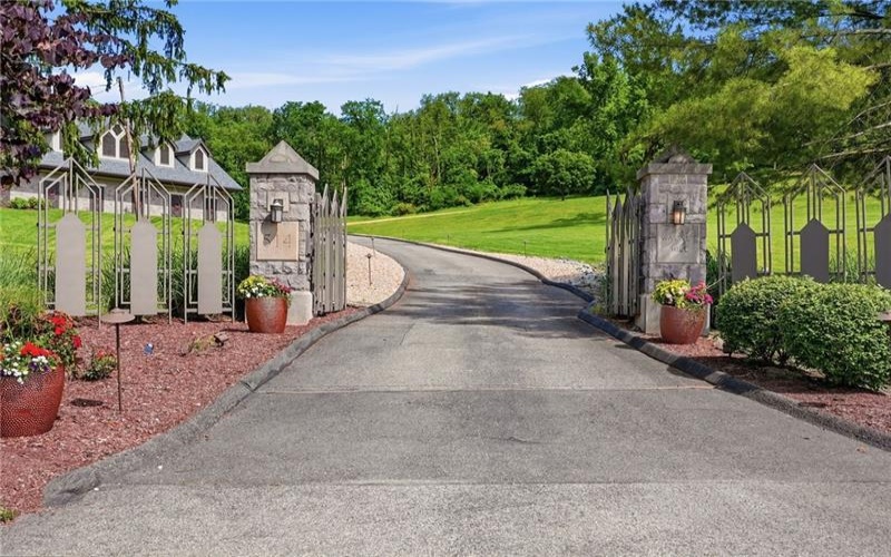 514 Justabout Road, Venetia, 15367, 6 Bedrooms Bedrooms, 14 Rooms Rooms,7.2 BathroomsBathrooms,Residential,For Sale,Justabout Road,1741287