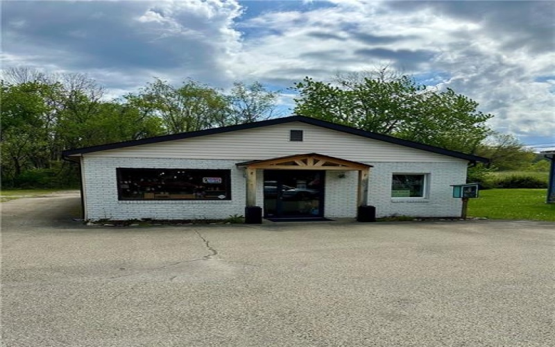 417 S Center Ave, New Stanton, 15672, ,Commercial-industrial-business,For Sale,S Center Ave,1738625