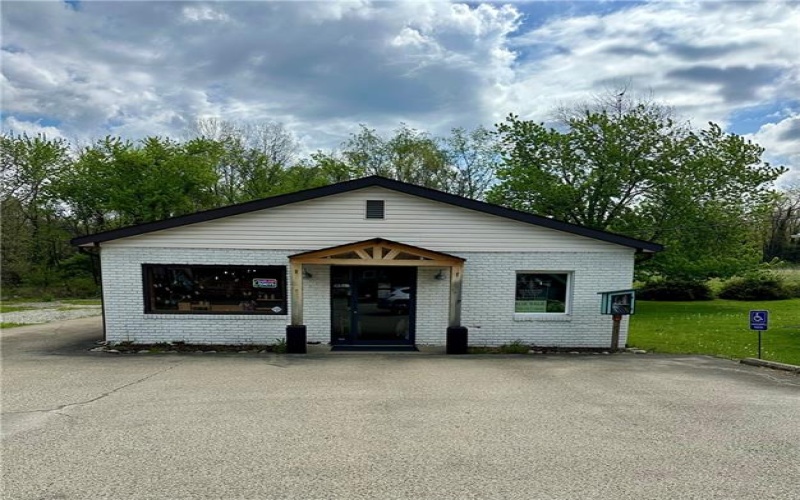 417 S Center Ave, New Stanton, 15672, ,Commercial-industrial-business,For Sale,S Center Ave,1738625