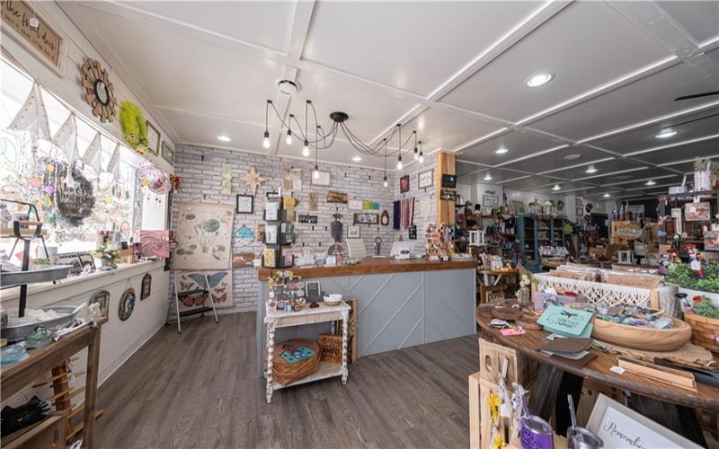417 S Center Ave, New Stanton, 15672, ,Commercial-industrial-business,For Sale,S Center Ave,1738625