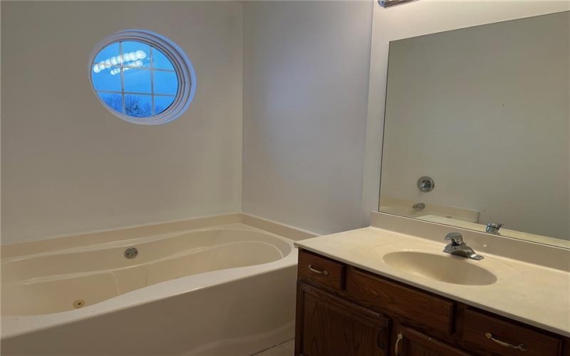 2003 TRAIL SIDE COURT, Jeannette, 15644, 3 Bedrooms Bedrooms, 8 Rooms Rooms,2.1 BathroomsBathrooms,Residential,For Sale,TRAIL SIDE COURT,1743982