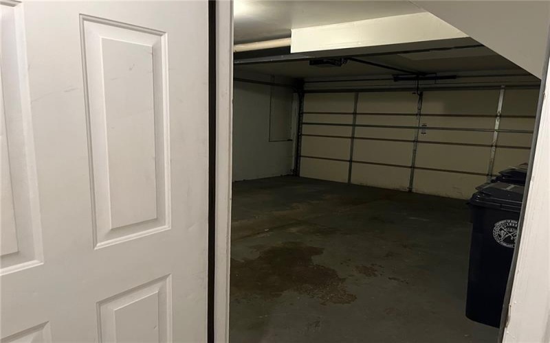 2003 TRAIL SIDE COURT, Jeannette, 15644, 3 Bedrooms Bedrooms, 8 Rooms Rooms,2.1 BathroomsBathrooms,Residential,For Sale,TRAIL SIDE COURT,1743982