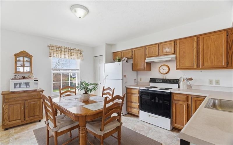 1403 Lexington Drive, Lawrence, 15055, 3 Bedrooms Bedrooms, 8 Rooms Rooms,2.2 BathroomsBathrooms,Residential,For Sale,Lexington Drive,1746564