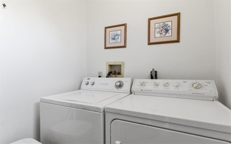 1403 Lexington Drive, Lawrence, 15055, 3 Bedrooms Bedrooms, 8 Rooms Rooms,2.2 BathroomsBathrooms,Residential,For Sale,Lexington Drive,1746564