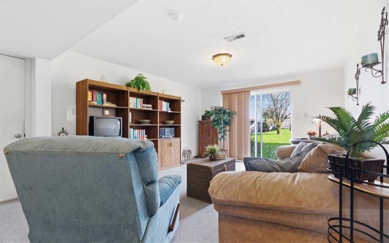 1403 Lexington Drive, Lawrence, 15055, 3 Bedrooms Bedrooms, 8 Rooms Rooms,2.2 BathroomsBathrooms,Residential,For Sale,Lexington Drive,1746564