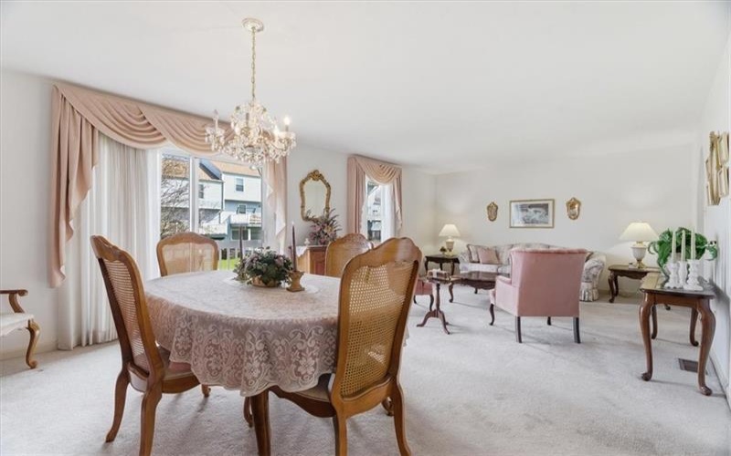 1403 Lexington Drive, Lawrence, 15055, 3 Bedrooms Bedrooms, 8 Rooms Rooms,2.2 BathroomsBathrooms,Residential,For Sale,Lexington Drive,1746564