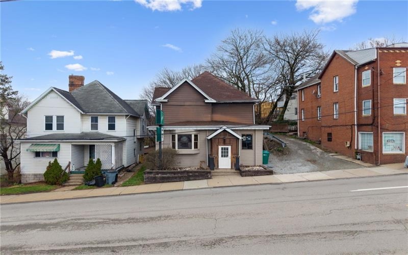 534 MAIN STREET, GREENSBURG, 15601, ,Commercial-industrial-business,For Sale,MAIN STREET,1741339