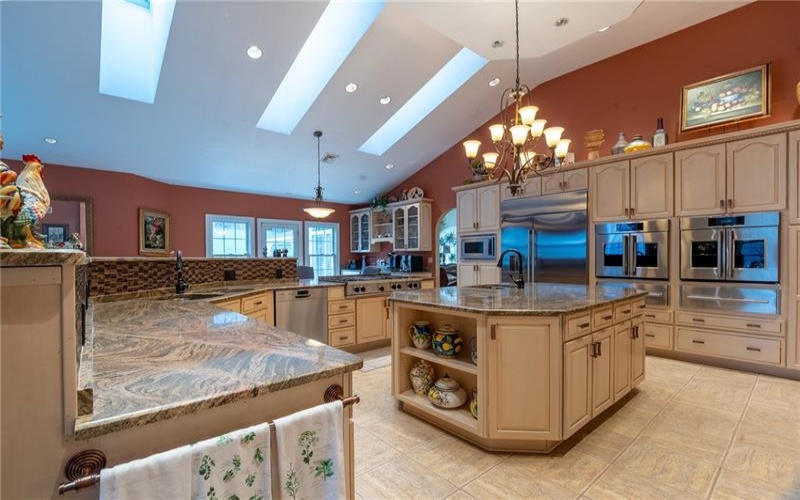 104 Angerer Rd, Canonsburg, 15317, 6 Bedrooms Bedrooms, ,4.2 BathroomsBathrooms,Residential,For Sale,Angerer Rd,1746589