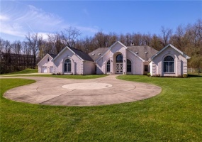 104 Angerer Rd, Canonsburg, 15317, 6 Bedrooms Bedrooms, ,4.2 BathroomsBathrooms,Residential,For Sale,Angerer Rd,1746589