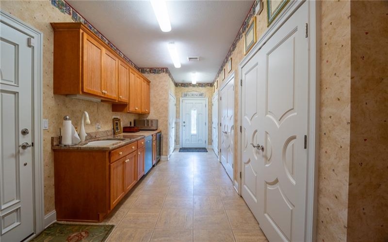 104 Angerer Rd, Canonsburg, 15317, 6 Bedrooms Bedrooms, ,4.2 BathroomsBathrooms,Residential,For Sale,Angerer Rd,1746589