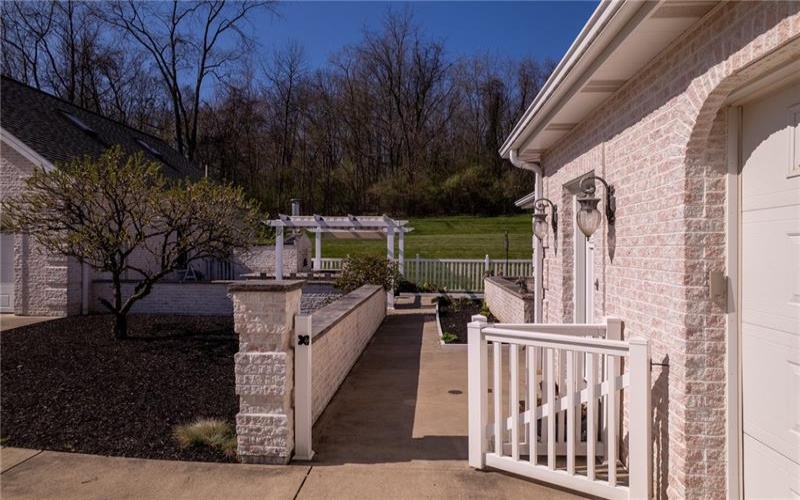 104 Angerer Rd, Canonsburg, 15317, 6 Bedrooms Bedrooms, ,4.2 BathroomsBathrooms,Residential,For Sale,Angerer Rd,1746589