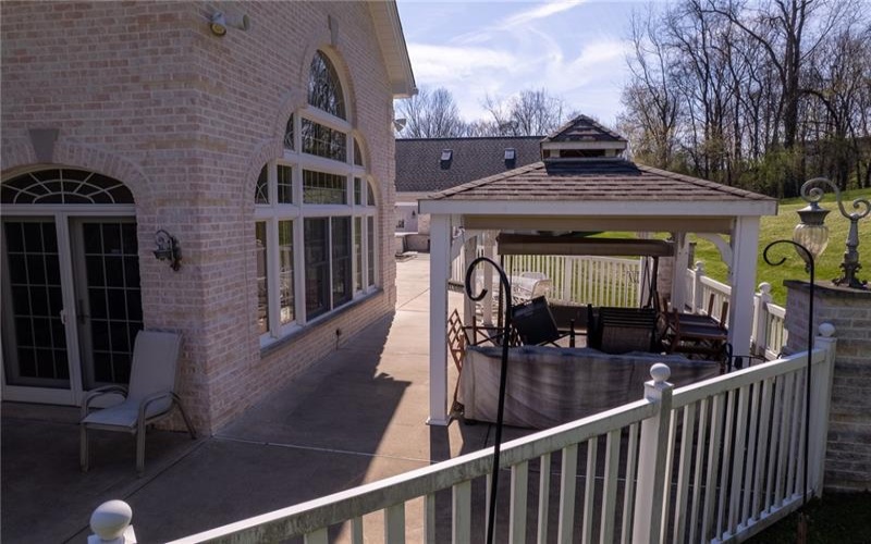 104 Angerer Rd, Canonsburg, 15317, 6 Bedrooms Bedrooms, ,4.2 BathroomsBathrooms,Residential,For Sale,Angerer Rd,1746589