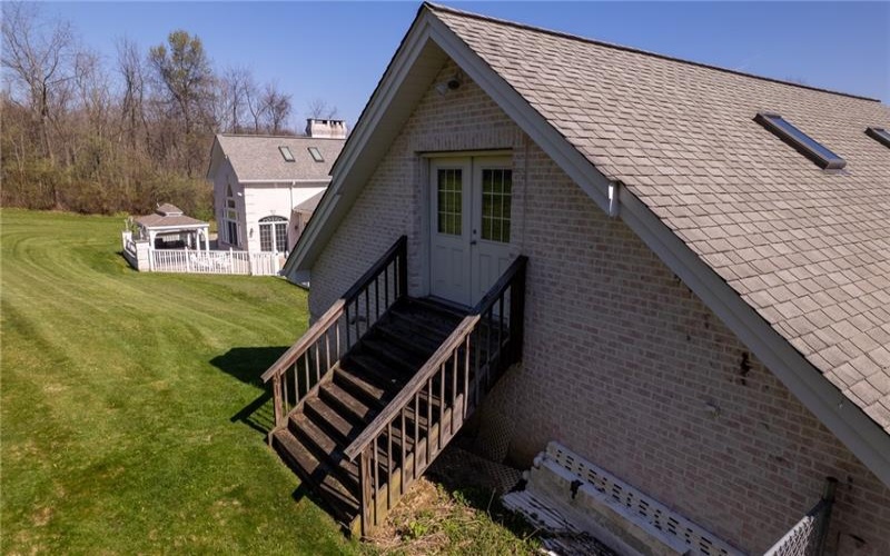 104 Angerer Rd, Canonsburg, 15317, 6 Bedrooms Bedrooms, ,4.2 BathroomsBathrooms,Residential,For Sale,Angerer Rd,1746589