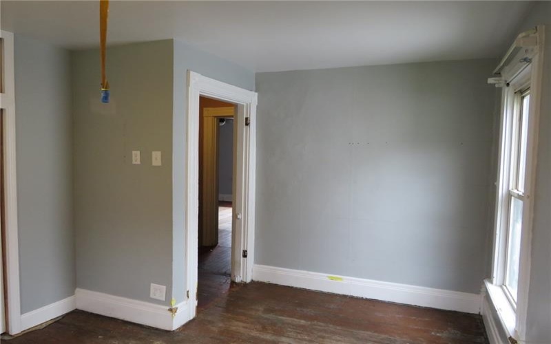 447 Middle St, Brownsville, 15417, 3 Bedrooms Bedrooms, 7 Rooms Rooms,1 BathroomBathrooms,Residential,For Sale,Middle St,1744053