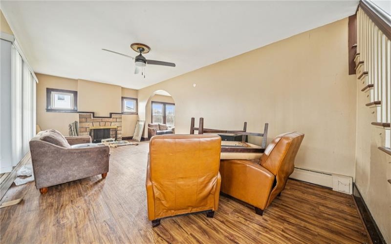 132 Pennsylvania, New Stanton, 15672, 3 Bedrooms Bedrooms, 7 Rooms Rooms,1 BathroomBathrooms,Residential,For Sale,Pennsylvania,1735152