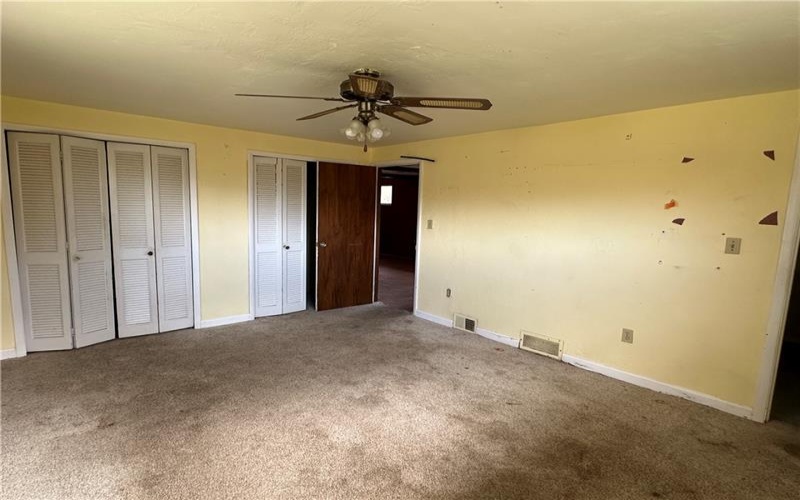 14 Hillcrest Rd, Eighty Four, 15330, 4 Bedrooms Bedrooms, 9 Rooms Rooms,1.1 BathroomsBathrooms,Residential,For Sale,Hillcrest Rd,1746607
