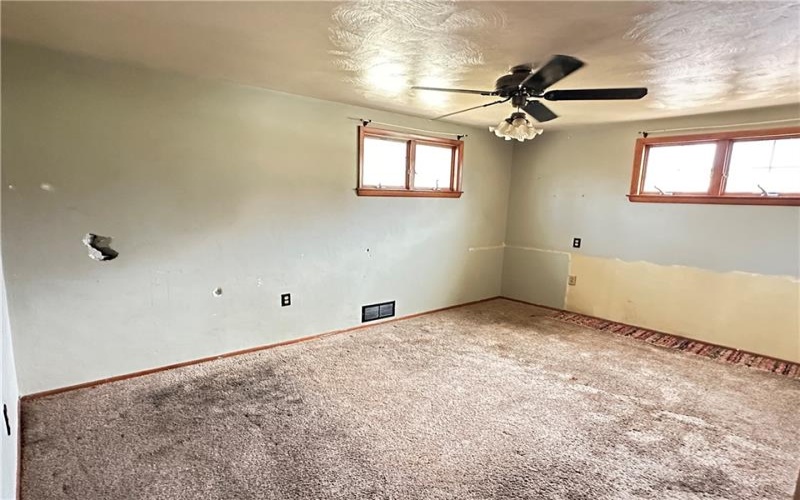 14 Hillcrest Rd, Eighty Four, 15330, 4 Bedrooms Bedrooms, 9 Rooms Rooms,1.1 BathroomsBathrooms,Residential,For Sale,Hillcrest Rd,1746607