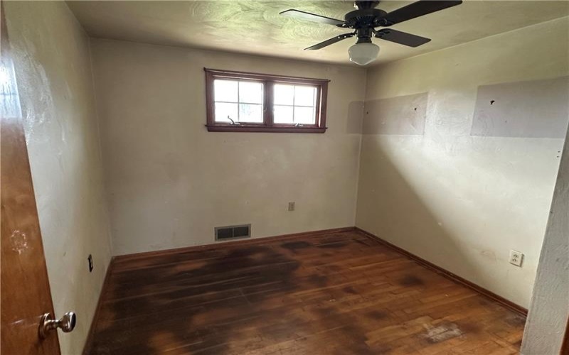 14 Hillcrest Rd, Eighty Four, 15330, 4 Bedrooms Bedrooms, 9 Rooms Rooms,1.1 BathroomsBathrooms,Residential,For Sale,Hillcrest Rd,1746607