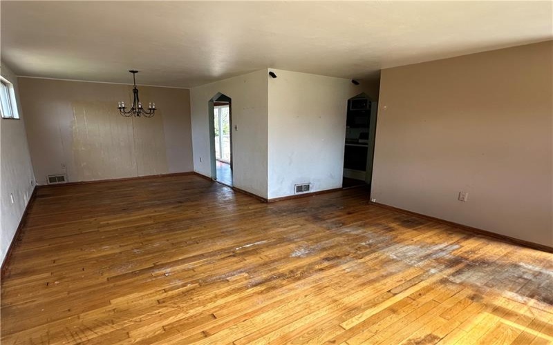 14 Hillcrest Rd, Eighty Four, 15330, 4 Bedrooms Bedrooms, 9 Rooms Rooms,1.1 BathroomsBathrooms,Residential,For Sale,Hillcrest Rd,1746607