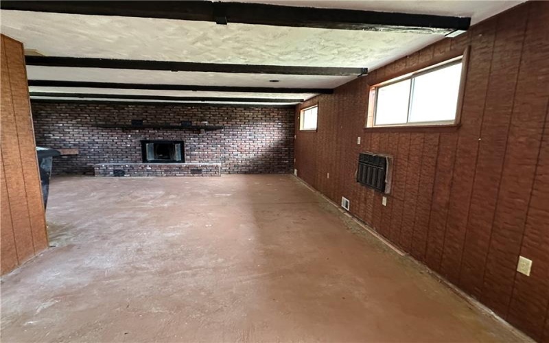 14 Hillcrest Rd, Eighty Four, 15330, 4 Bedrooms Bedrooms, 9 Rooms Rooms,1.1 BathroomsBathrooms,Residential,For Sale,Hillcrest Rd,1746607